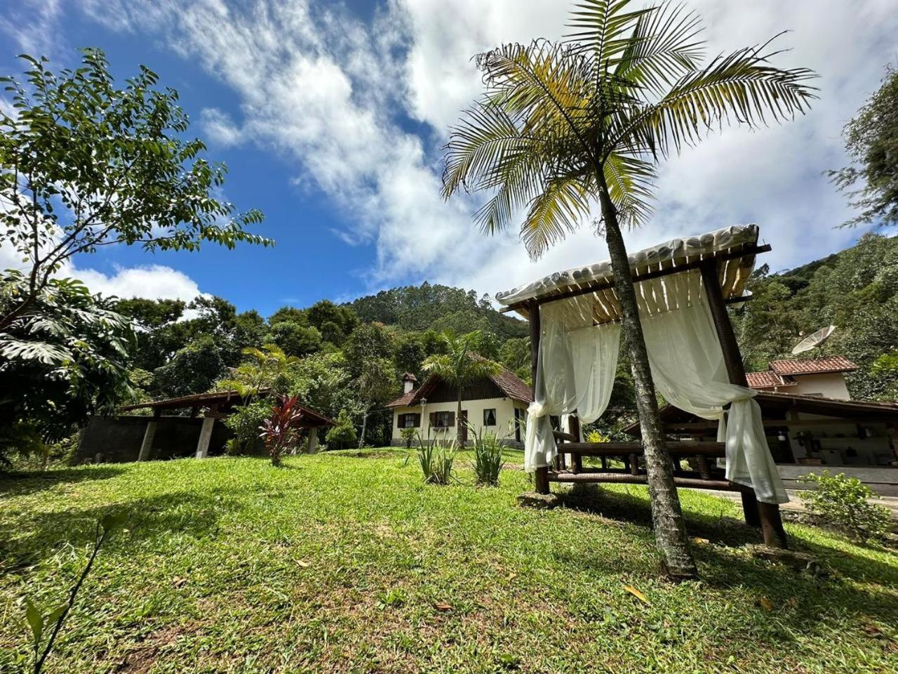 Chale Chacara Caminho Do Vale Casa De Temporada Holiday home *
