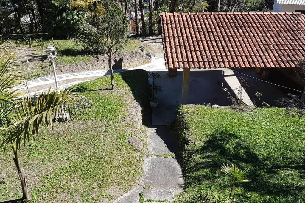 Chale Chacara Caminho Do Vale Casa De Temporada Holiday home *