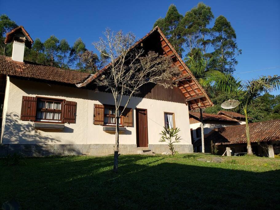 Chale Chacara Caminho Do Vale Casa De Temporada Holiday home *