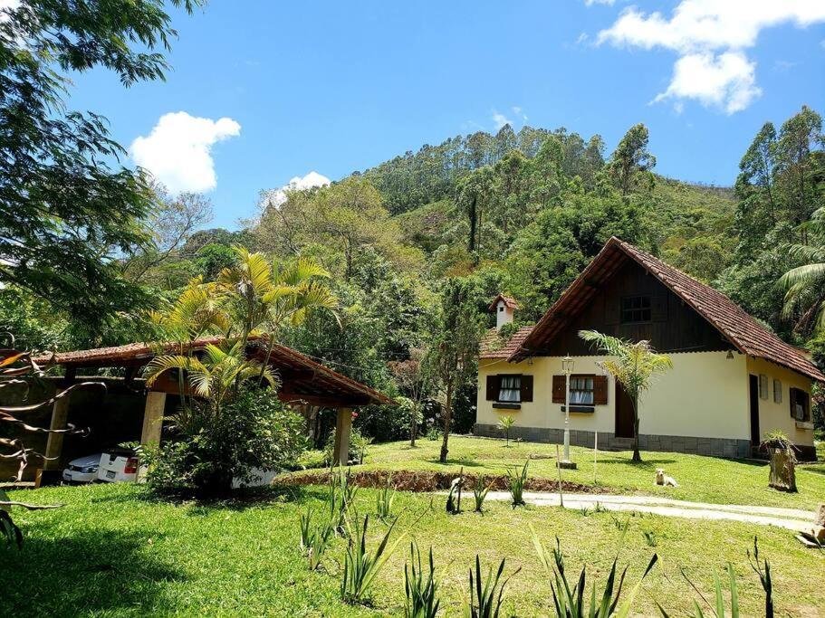 Chale Chacara Caminho Do Vale Casa De Temporada Сasa de vacaciones Nova Friburgo